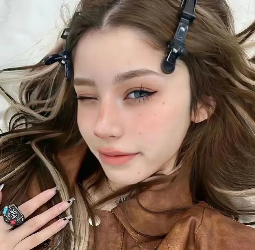 双姝艳